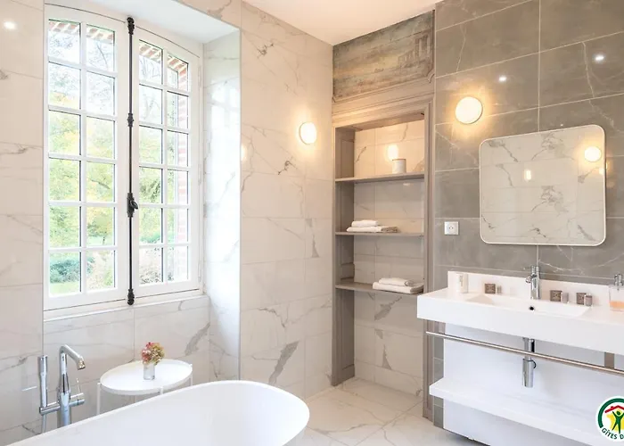 Guest house Au Vieux Chateau 4*