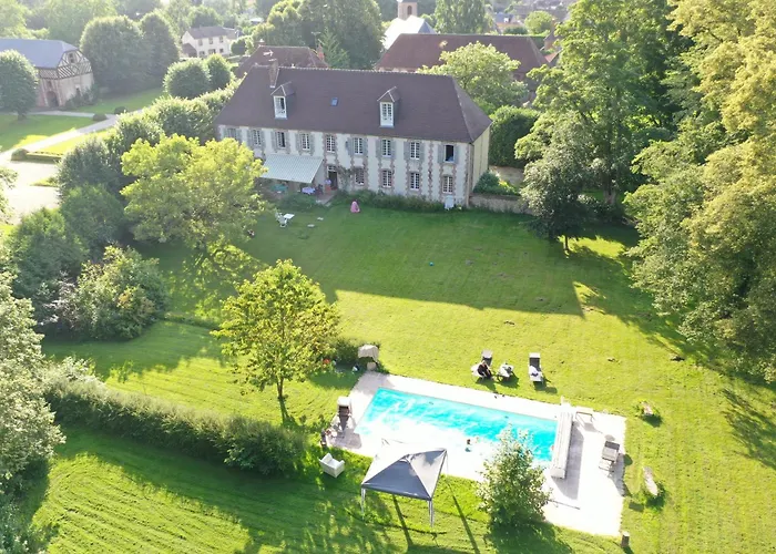 Guest house Au Vieux Chateau 4*
