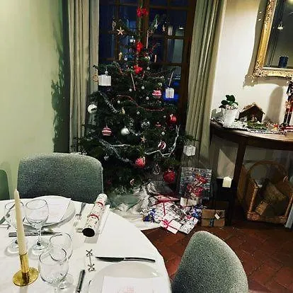 Guest house Au Vieux Chateau 4*