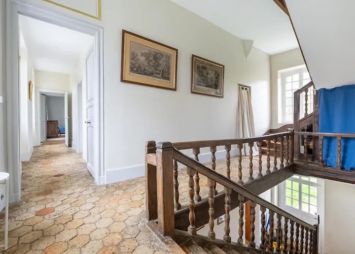 Au Vieux Chateau 4* Villotran