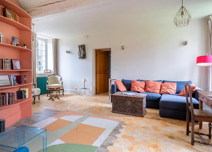 Guest house Au Vieux Chateau 4*