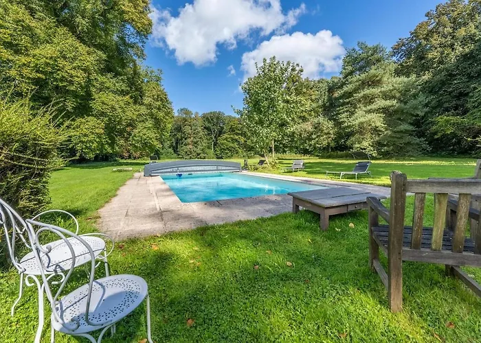 Au Vieux Chateau 4* Villotran