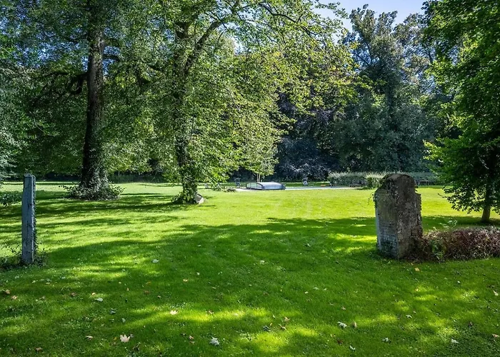 Au Vieux Chateau Guest house