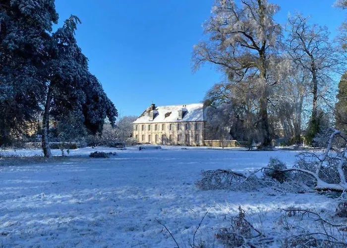 Au Vieux Chateau Guest house Villotran